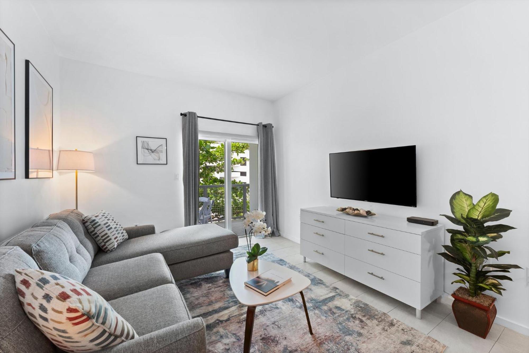 Modern Apartment In Edgewater Miami Room photo